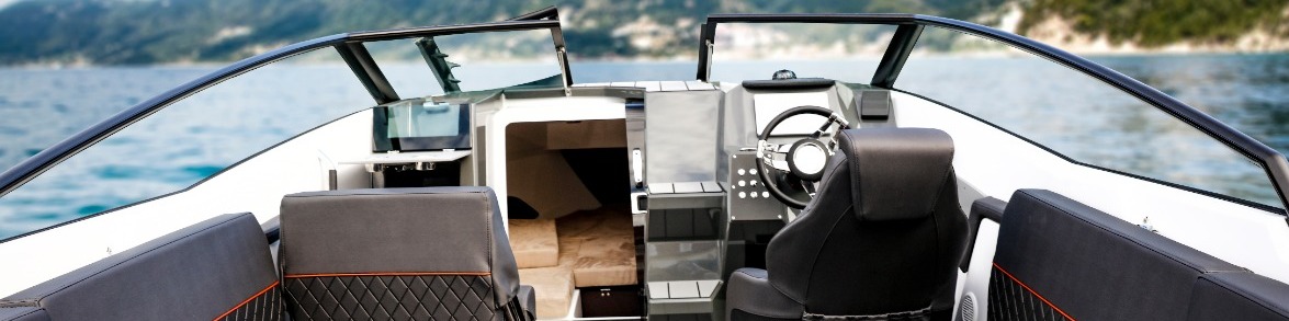 Aluminum or Fiberglass Boat: Which One Should You Choose?