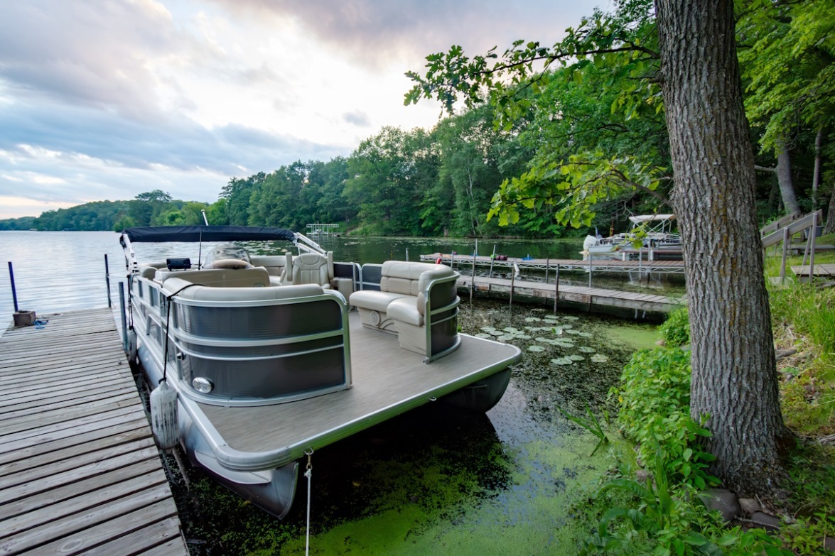 Expert Guide: How to Clean a Used Pontoon Boat After Purchase
