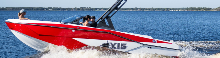 Exploring the Benefits of Professional Boat Service and Maintenance